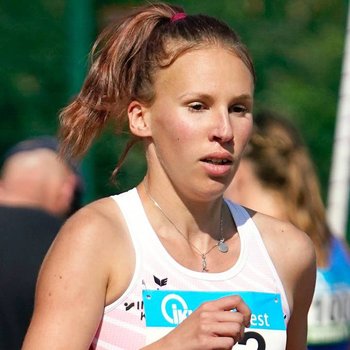 Zwei Titel erkämpfte Sandra Teller (Post-Sportverein Trier) über 800 Meter (2:1,50 min) und 1500 Meter (4:47,34 min) - (Foto: Birkenstock).