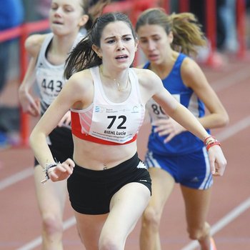 Medaillenchancen für Lucie Biehl (TuS Katzenelnbogen-Klingelbach 1896/1946) über 800m und 1500m bei der SDM in St. Wendel (Foto: Iris Hensel).