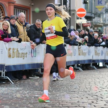Die bedeutendste Verpflichtung gelang dem Silvesterlauf Trier: Langstreckenläuferin Vanessa Mikitenko wird die Reihen des Vereins verstärken (Foto: Holger Teusch).