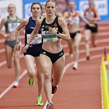 Majtie Kolberg (LG Kreis Ahrweiler) läuft in Turku (Finnland) die 1500 Meter (Foto: Gantenberg).