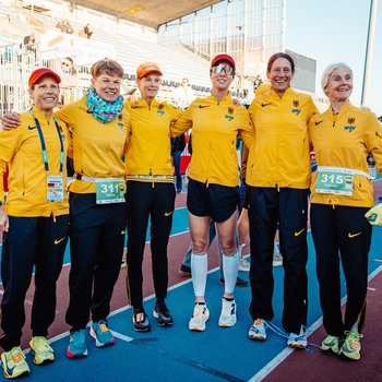 Sigrid Hoffmann (rechts; LG Westerwald) lief 24h-Weltrekord in der W60 bei der WM in Albi (Foto: Christian Siedler).